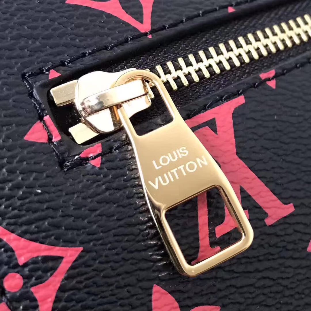 L0vis Vvtt0n Pochette Metis Handbag